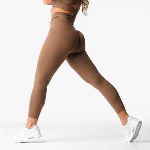 NVGTN 🤎 Mocha Signature 2.0 Leggings